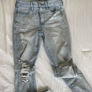 AMERICAN EAGLE - 360 Stretch - Distressed Jeans